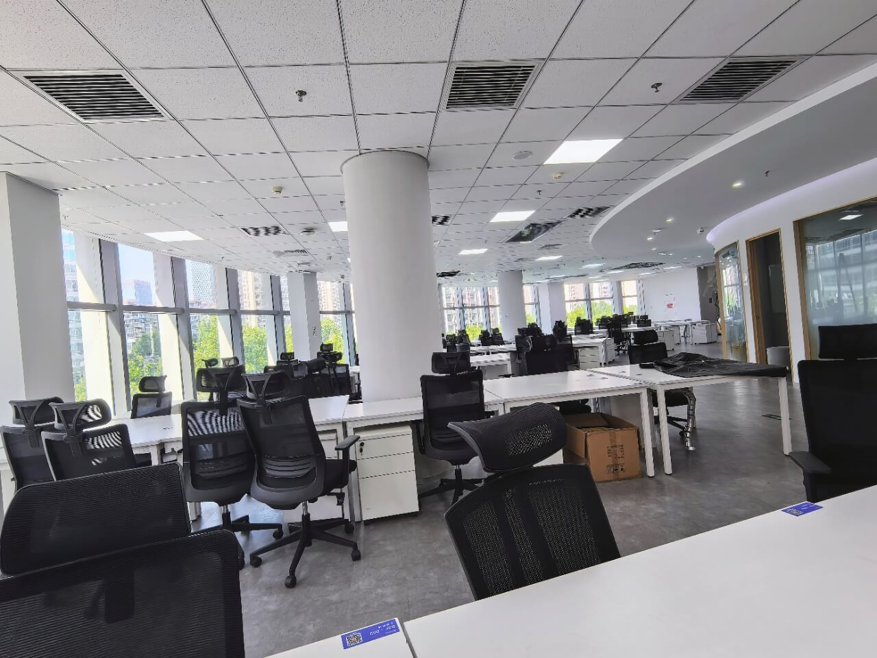 望京科技园     10000平米办公室
